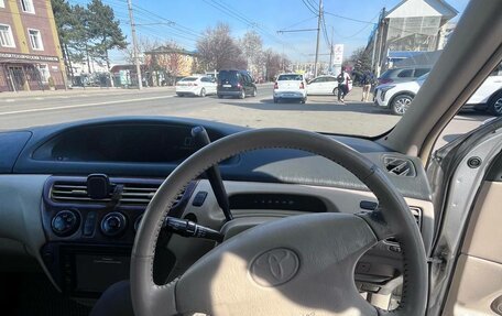 Toyota Vista V30, 1998 год, 300 000 рублей, 2 фотография