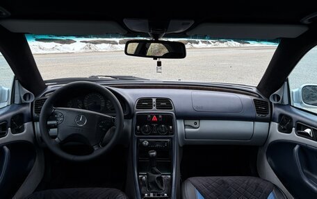 Mercedes-Benz CLK-Класс, 2001 год, 500 000 рублей, 12 фотография