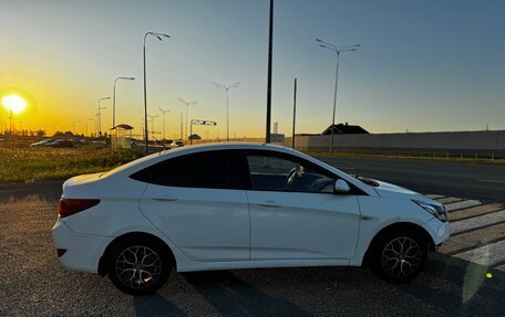Hyundai Solaris II рестайлинг, 2015 год, 825 000 рублей, 4 фотография