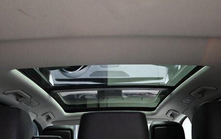 Volkswagen Touareg III, 2015 год, 3 230 000 рублей, 13 фотография