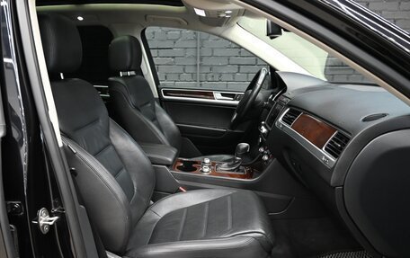 Volkswagen Touareg III, 2015 год, 3 230 000 рублей, 11 фотография