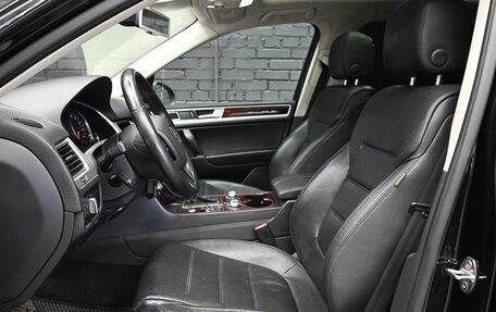 Volkswagen Touareg III, 2015 год, 3 230 000 рублей, 10 фотография