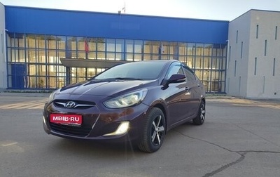 Hyundai Solaris II рестайлинг, 2011 год, 810 000 рублей, 1 фотография
