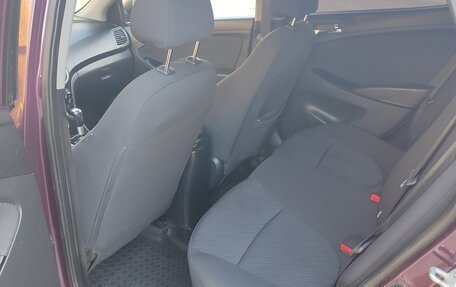 Hyundai Solaris II рестайлинг, 2011 год, 810 000 рублей, 10 фотография