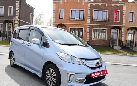 Honda Freed I, 2011 год, 1 200 000 рублей, 8 фотография