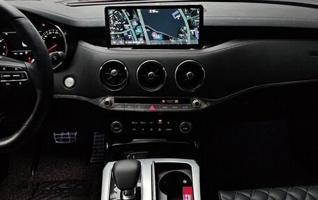 KIA Stinger I, 2021 год, 2 510 000 рублей, 10 фотография
