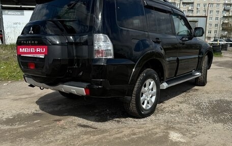 Mitsubishi Pajero IV, 2015 год, 2 210 000 рублей, 2 фотография