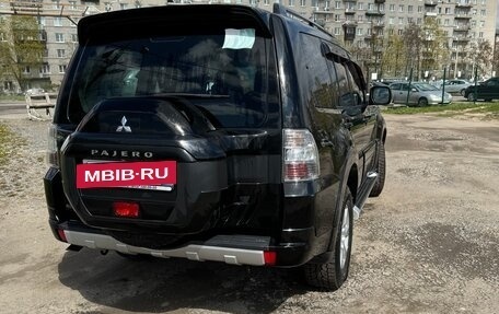 Mitsubishi Pajero IV, 2015 год, 2 210 000 рублей, 3 фотография