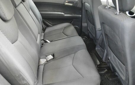 SsangYong Kyron I, 2011 год, 645 000 рублей, 13 фотография