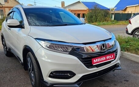 Honda Vezel, 2019 год, 1 990 000 рублей, 1 фотография