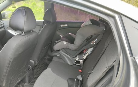 Hyundai Solaris II рестайлинг, 2011 год, 330 000 рублей, 5 фотография