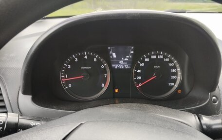 Hyundai Solaris II рестайлинг, 2011 год, 330 000 рублей, 8 фотография