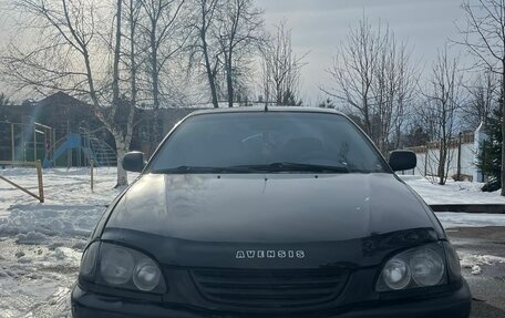 Toyota Avensis III рестайлинг, 1999 год, 250 000 рублей, 2 фотография