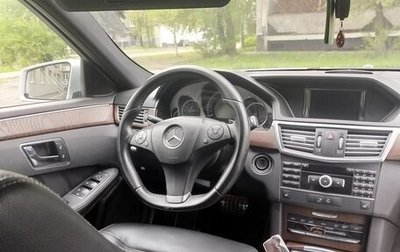 Mercedes-Benz E-Класс, 2011 год, 1 800 000 рублей, 1 фотография