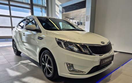 KIA Rio III рестайлинг, 2013 год, 840 000 рублей, 3 фотография