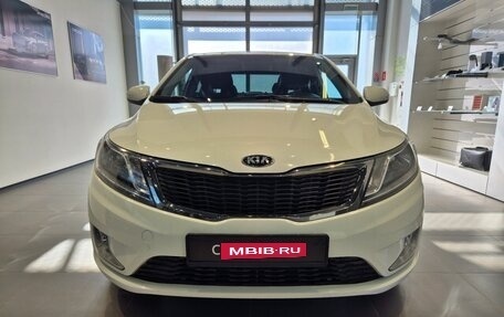 KIA Rio III рестайлинг, 2013 год, 840 000 рублей, 2 фотография
