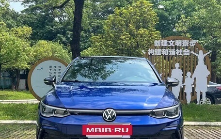 Volkswagen Golf VII, 2021 год, 1 795 500 рублей, 2 фотография