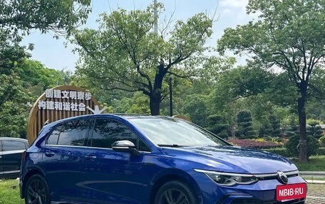 Volkswagen Golf VII, 2021 год, 1 795 500 рублей, 3 фотография