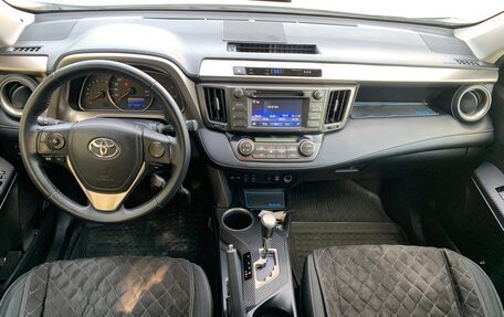 Toyota RAV4, 2015 год, 2 780 000 рублей, 10 фотография