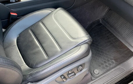 Volkswagen Touareg III, 2011 год, 2 300 000 рублей, 10 фотография