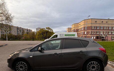 Opel Astra J, 2011 год, 700 000 рублей, 4 фотография