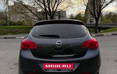 Opel Astra J, 2011 год, 700 000 рублей, 3 фотография