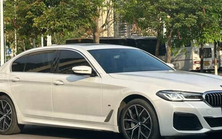 BMW 5 серия, 2021 год, 3 800 000 рублей, 2 фотография