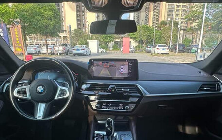 BMW 5 серия, 2021 год, 3 800 000 рублей, 6 фотография