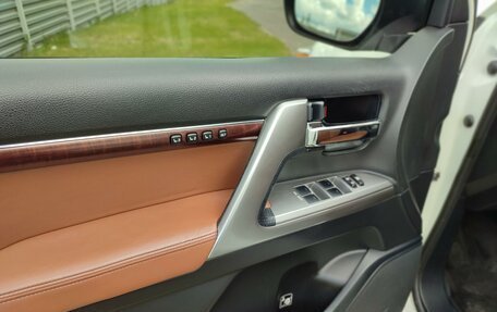 Toyota Land Cruiser 200, 2014 год, 4 250 000 рублей, 14 фотография