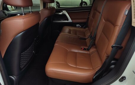 Toyota Land Cruiser 200, 2014 год, 4 250 000 рублей, 17 фотография