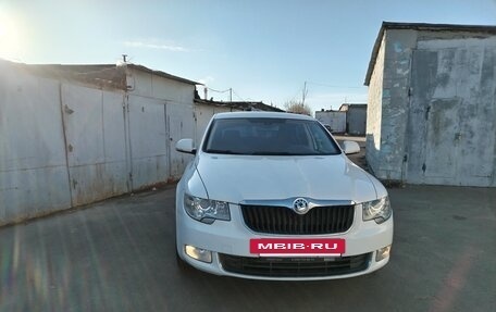 Skoda Superb III рестайлинг, 2011 год, 1 020 000 рублей, 5 фотография