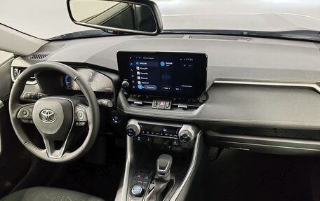 Toyota RAV4, 2025 год, 6 190 000 рублей, 12 фотография