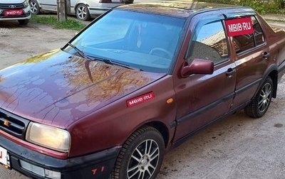 Volkswagen Vento, 1992 год, 123 000 рублей, 1 фотография
