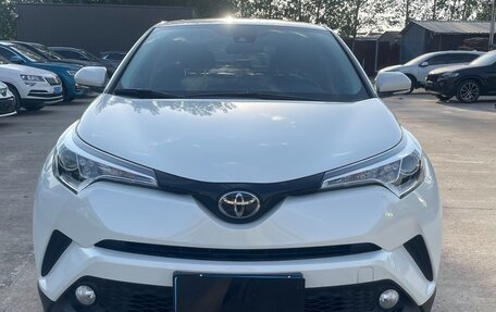 Toyota C-HR I рестайлинг, 2020 год, 1 990 000 рублей, 1 фотография