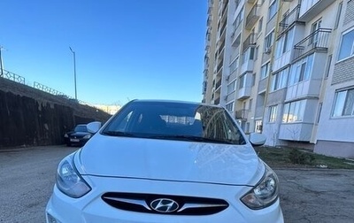 Hyundai Solaris II рестайлинг, 2013 год, 900 000 рублей, 1 фотография