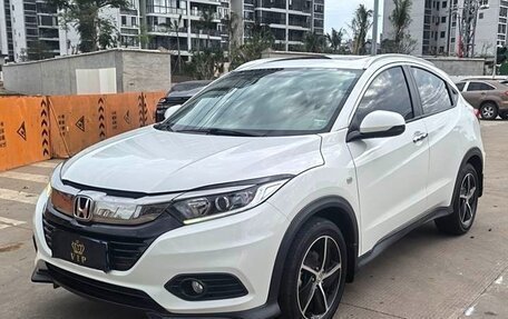 Honda Vezel, 2021 год, 1 450 000 рублей, 1 фотография