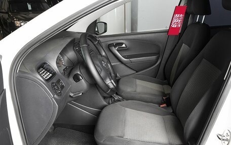 Volkswagen Polo VI (EU Market), 2013 год, 734 254 рублей, 11 фотография