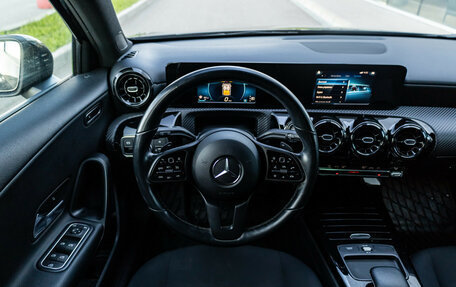 Mercedes-Benz A-Класс, 2018 год, 2 099 000 рублей, 14 фотография