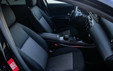 Mercedes-Benz A-Класс, 2018 год, 2 099 000 рублей, 11 фотография