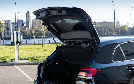 Mercedes-Benz A-Класс, 2018 год, 2 099 000 рублей, 23 фотография