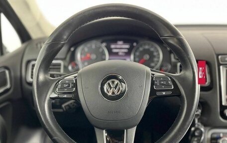 Volkswagen Touareg III, 2016 год, 2 870 000 рублей, 15 фотография