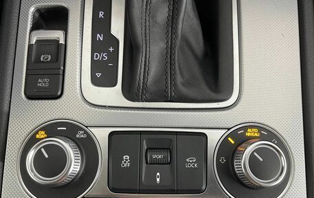 Volkswagen Touareg III, 2016 год, 2 870 000 рублей, 27 фотография