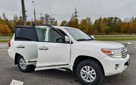 Toyota Land Cruiser 200, 2012 год, 2 950 000 рублей, 3 фотография