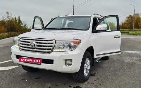 Toyota Land Cruiser 200, 2012 год, 2 950 000 рублей, 2 фотография