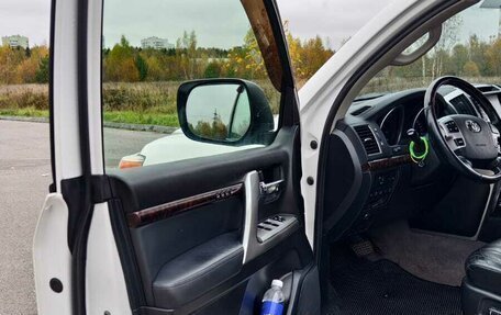 Toyota Land Cruiser 200, 2012 год, 2 950 000 рублей, 9 фотография