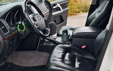 Toyota Land Cruiser 200, 2012 год, 2 950 000 рублей, 12 фотография