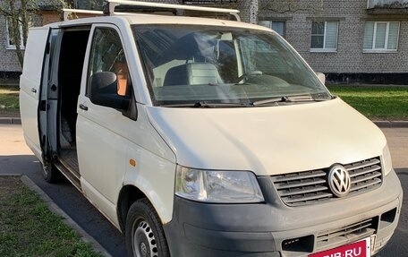 Volkswagen Transporter T5 рестайлинг, 2004 год, 730 000 рублей, 4 фотография