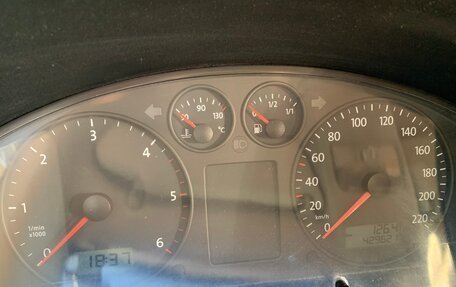 Volkswagen Transporter T5 рестайлинг, 2004 год, 730 000 рублей, 5 фотография
