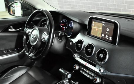 KIA Stinger I, 2018 год, 2 650 000 рублей, 12 фотография