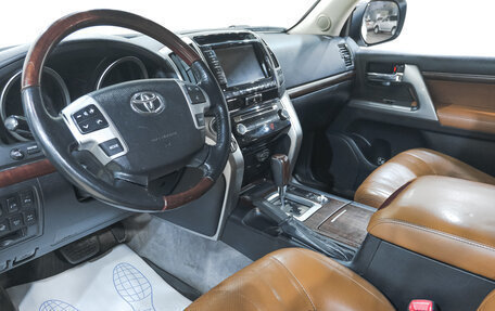 Toyota Land Cruiser 200, 2014 год, 4 449 000 рублей, 6 фотография